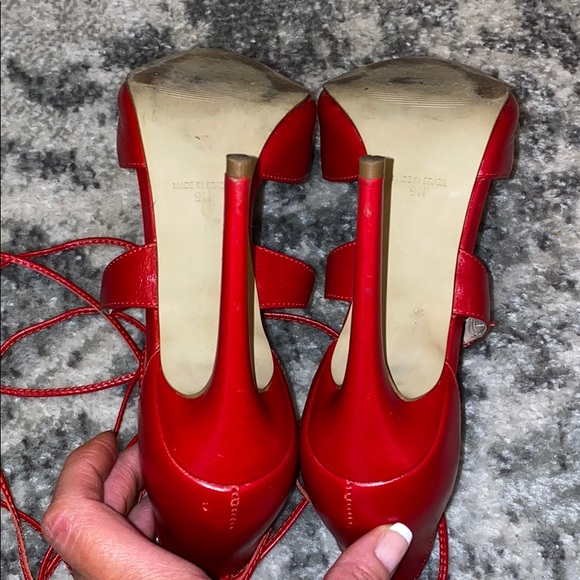 Steve Madden red tie pointed toe heels pumps 9 - Picture 8 of 12